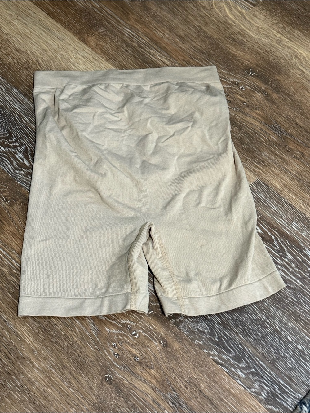 Maternity shorts